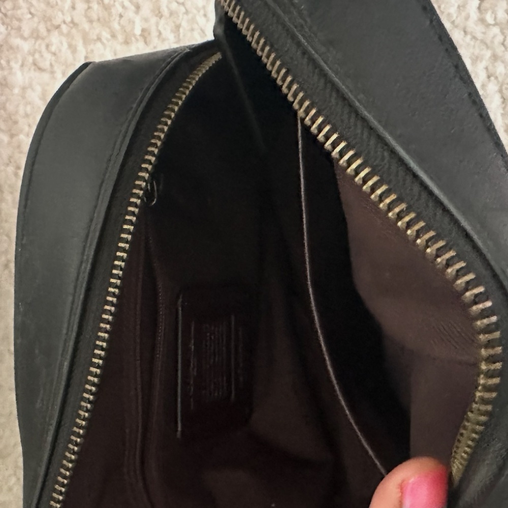Coach Black Pebbled Leather Half Moon Crossbody | Minimal Classic Everyday Bag - Picture 2 of 2